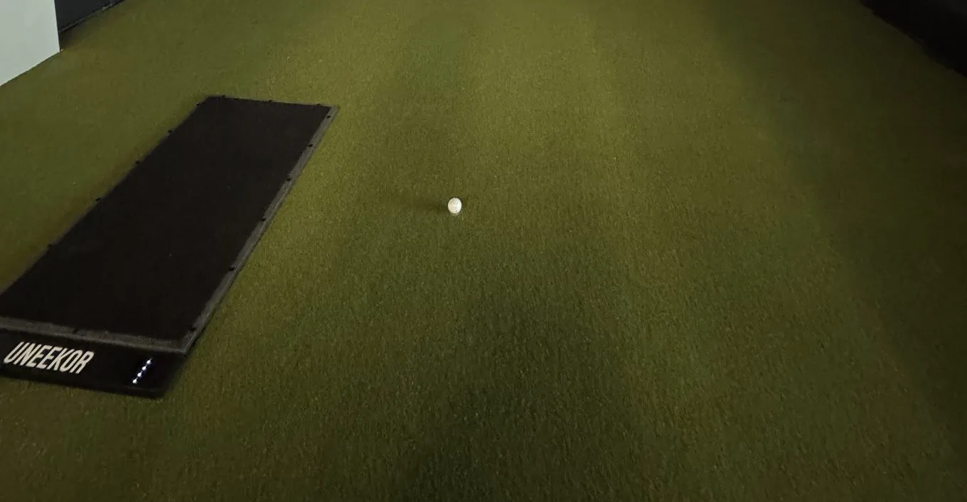 Uneekor Balance Optix pressure mat and ball on the turf