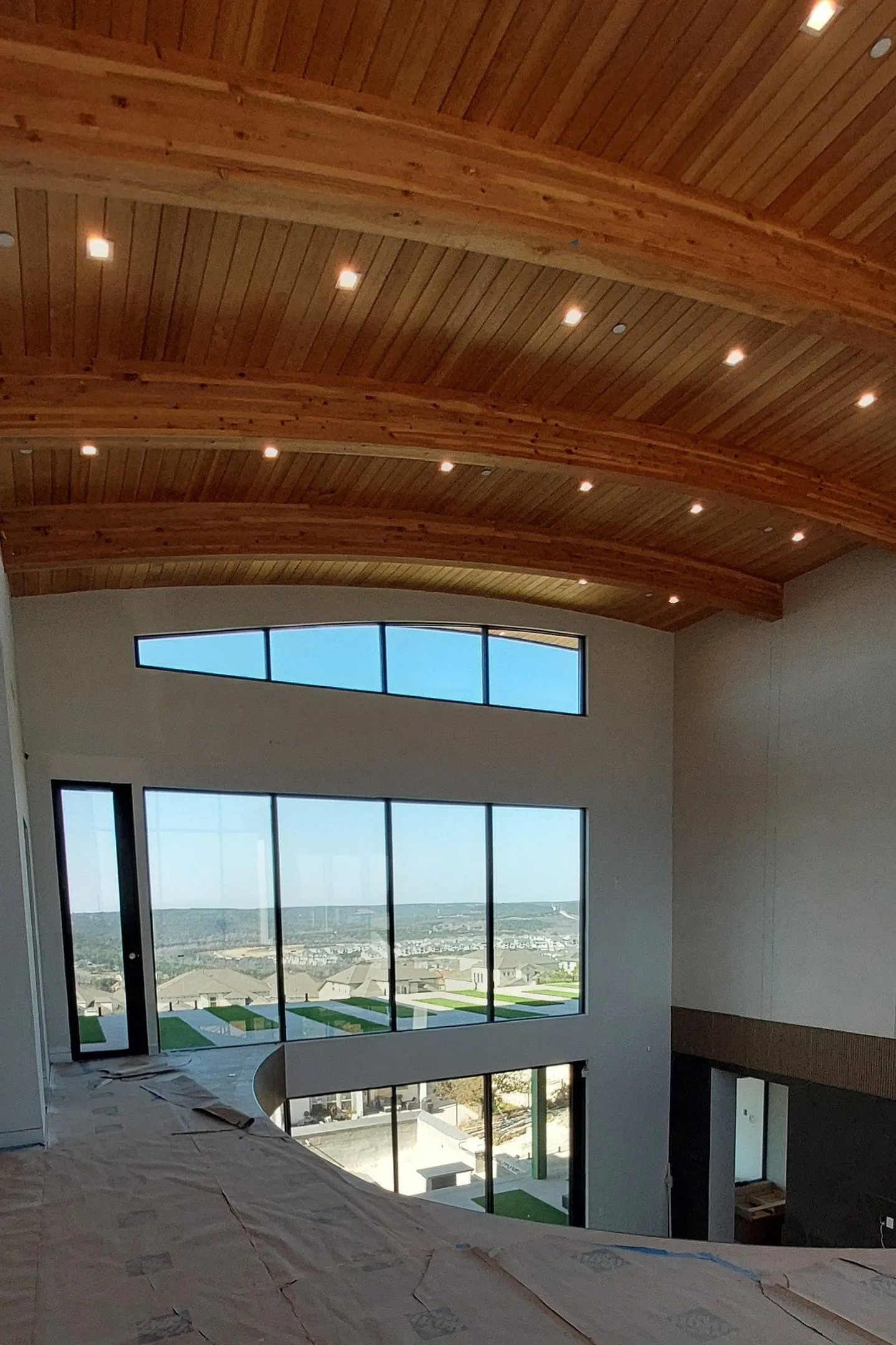 Great room with hidden cove lighting